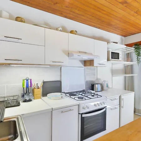 Kondura With A Sea View Holiday home *
