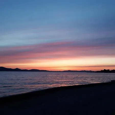 펜션 Kondura With A Sea View *