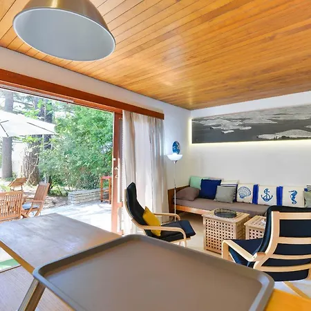 Tatil Evi Kondura With A Sea View *