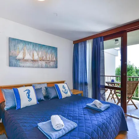 Kondura With A Sea View Holiday home