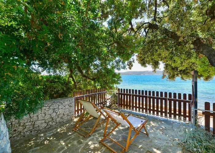 펜션 Kondura With A Sea View 스베티 페타르